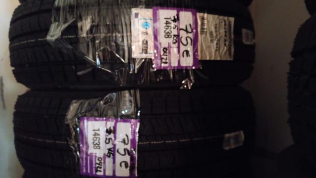 2X 185 60 R15 88TXL BRIDGESTONE BLIZZAK (SIN USO) DOT: 0421/0421
